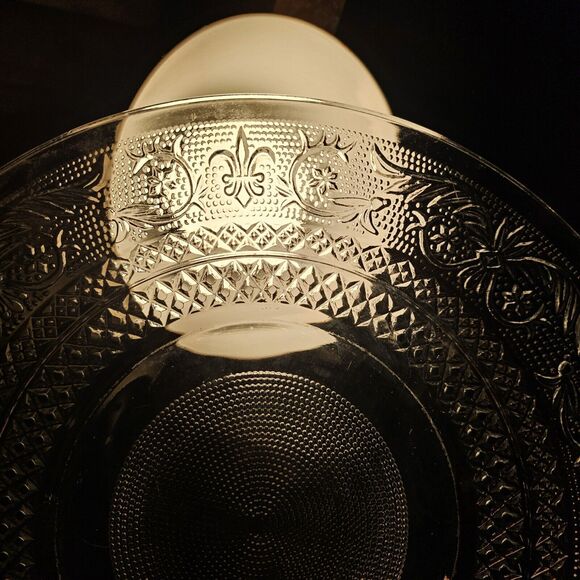 VTG KIG Malaysia Flur-de-Li Pressed Glass Clear 10" Dinner Plate Trellis Pattern - Picture 2 of 9